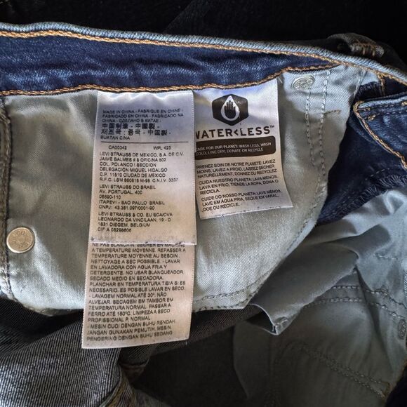 Levi’s Women’s 312 SHAPING SLIM Dark Wash Denim Jeans Sz  32x 30 - Picture 10 of 13